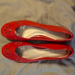 Size 10 Ann Marino red flats with floral cutouts